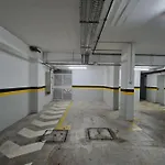 Upscale, Spacious & Peacefull 3-bedroom Apartmán