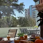 Apartmán Upscale, Spacious & Peacefull 3-bedroom