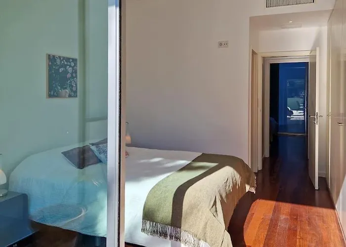 Upscale, Spacious & Peacefull 3-bedroom Διαμέρισμα Φουνκάλ