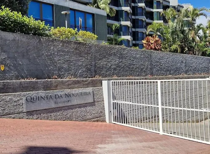 Upscale, Spacious & Peacefull 3-bedroom * Φουνκάλ