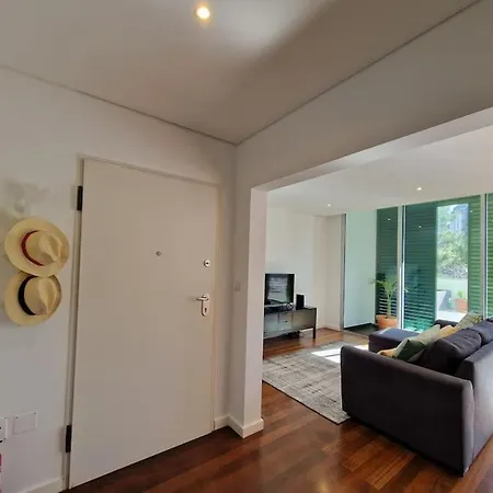 شقة Upscale, Spacious & Peacefull 3-bedroom فونشال