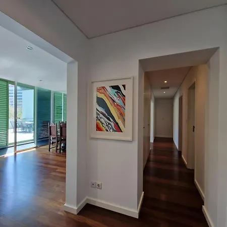 Upscale, Spacious&peacefull 3-bedroom Apartamento *