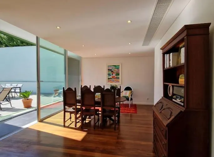 Upscale, Spacious & Peacefull 3-bedroom *