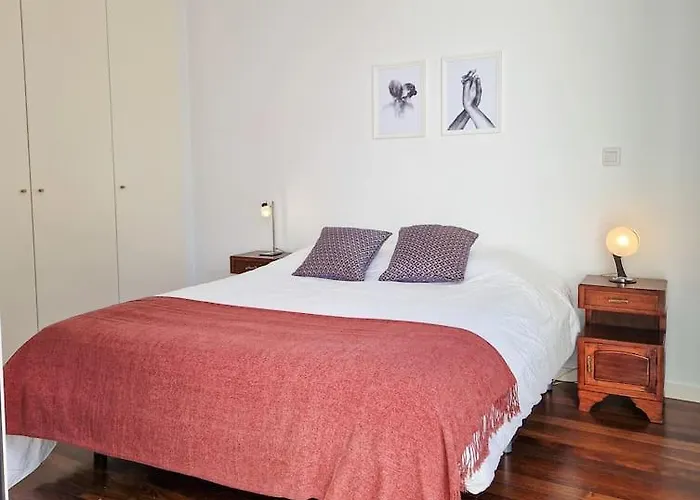 Daire Upscale, Spacious & Peacefull 3-bedroom Funchal