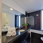 아파트 Upscale, Spacious & Peacefull 3-bedroom *