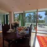 Upscale, Spacious & Peacefull 3-bedroom 푼샬