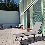 Upscale, Spacious & Peacefull 3-bedroom *
